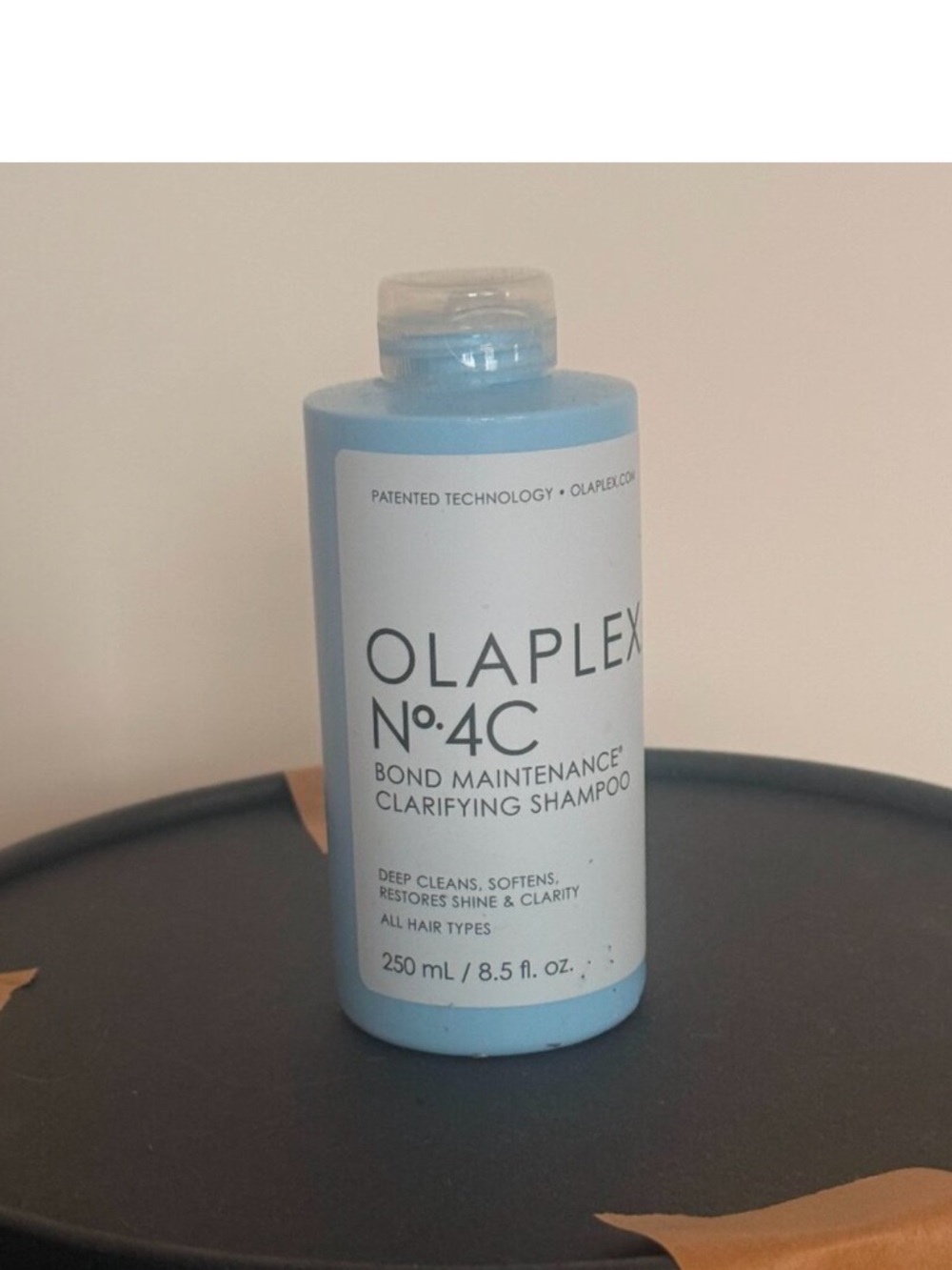 OLAPLEX No.4C Bond Maintenance Clarifying Shampoo - Light Blue Bottle